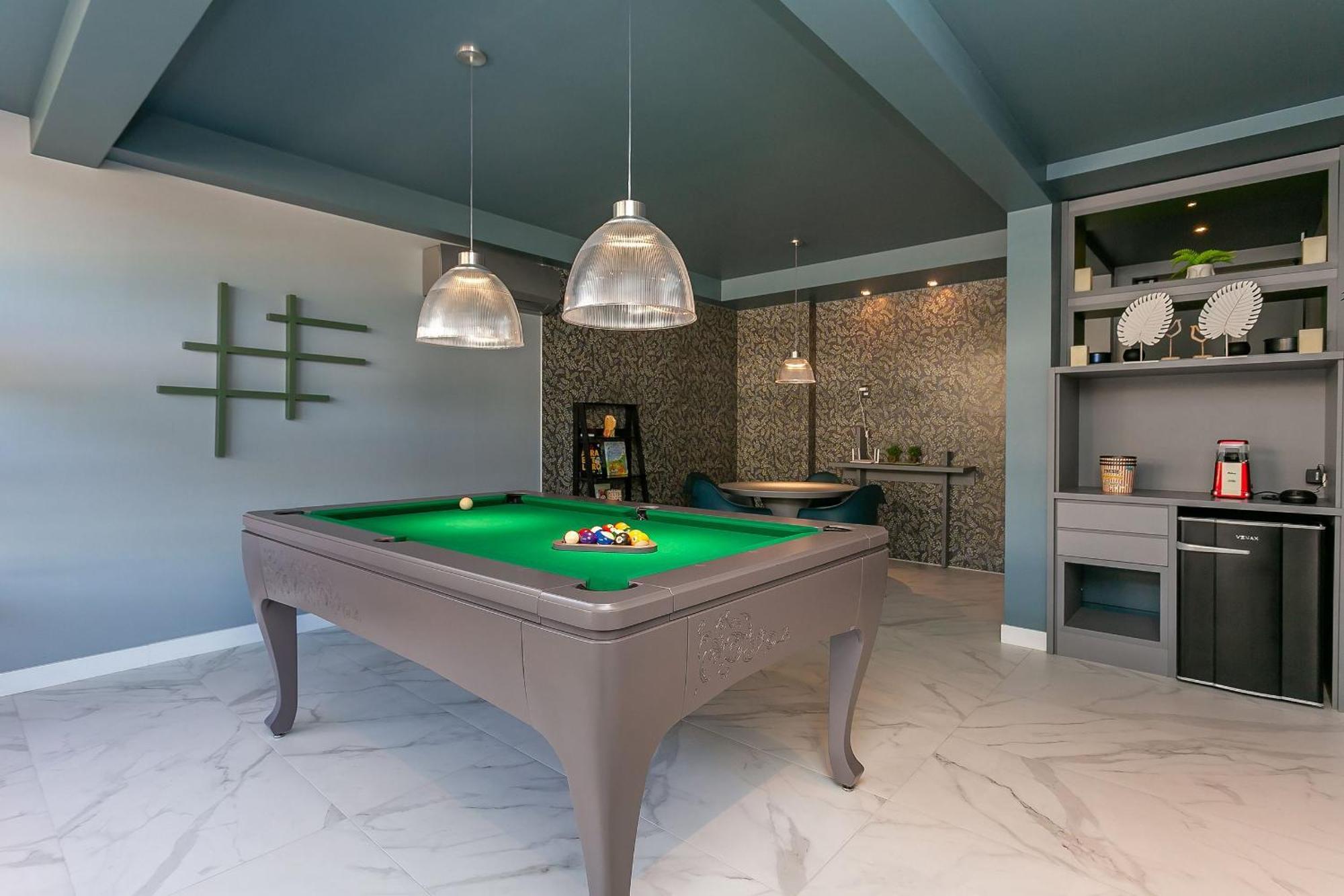 Apartamento Luxuoso Pe Na Areia Em Irb203